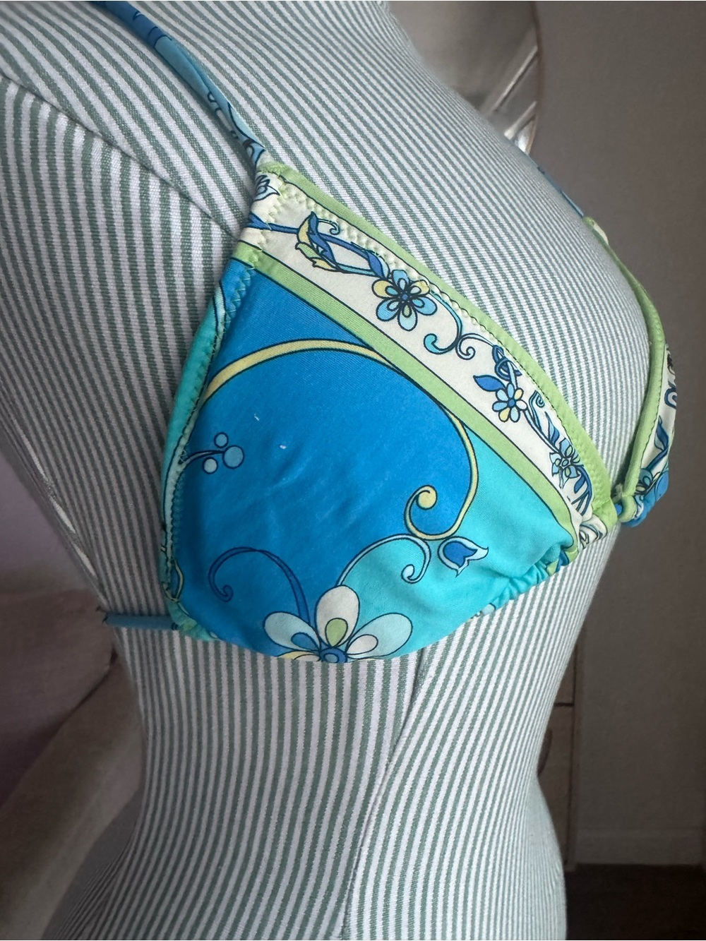 Juicy Couture Beach Royalty Floral Print Triangle Bikini Top P - Picture 2 of 8